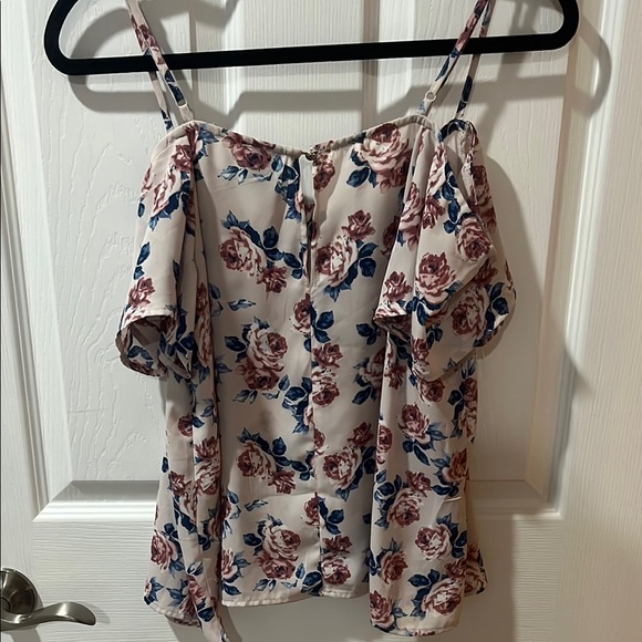 Floral off the shoulder blouse - Picture 5 of 5